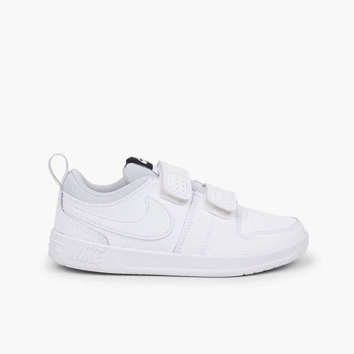 Nike Sneakers in hoher Größe