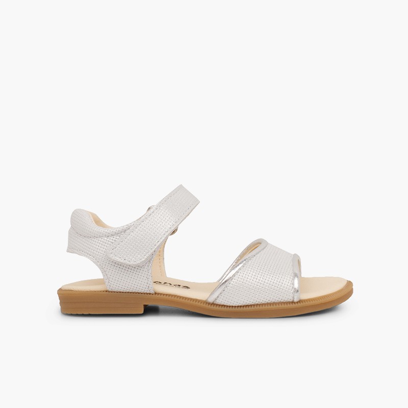 Klebeband für Sandalen aus glänzendem Leder für Mädchen Silber