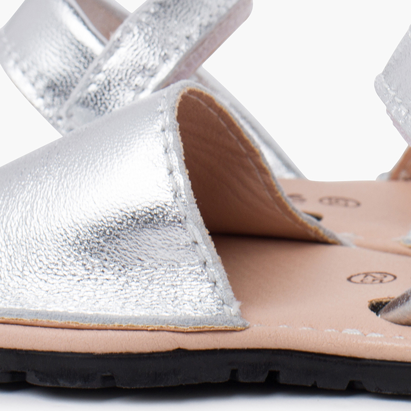 METALLIC-FARBEN