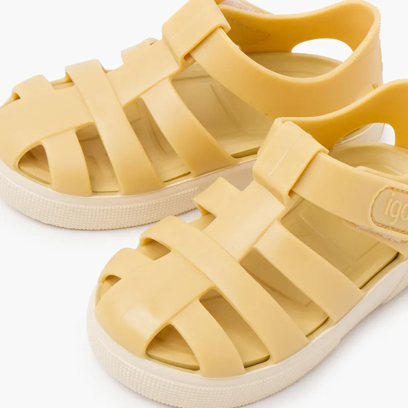 SPORTLICH UND FUNKTIONAL