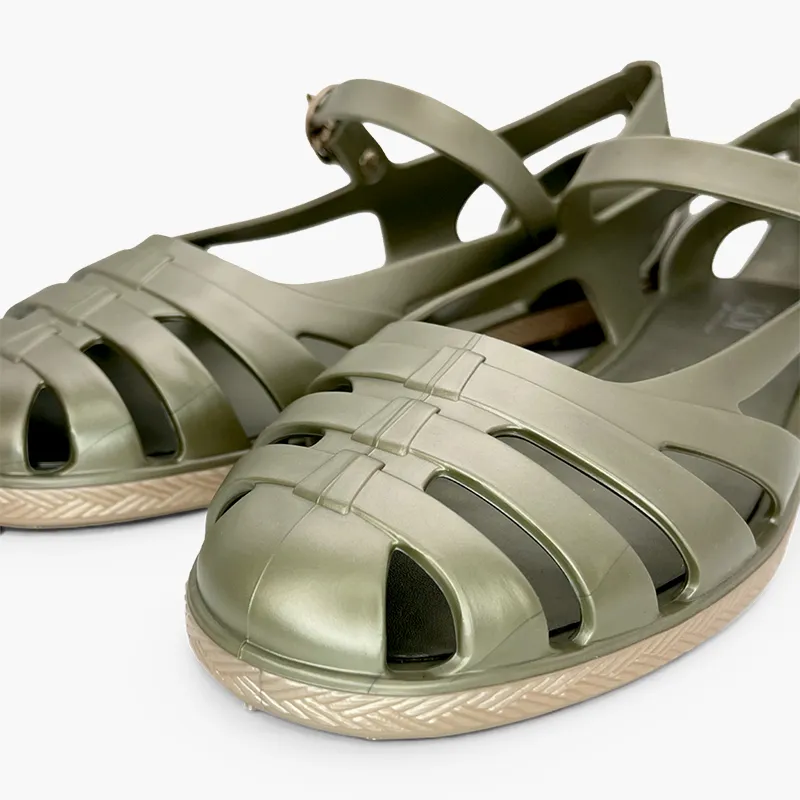 MARY JANES UND ESPADRILLES
